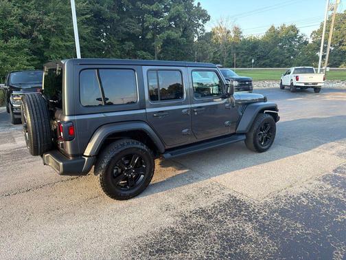 Granite Crystal Metallic Clearcoat 2023 Jeep Wrangler Sport