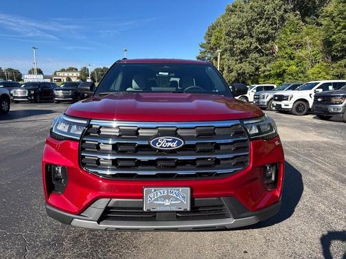 Ruby Red Metallic Tinted Clearcoat 2027 Ford Explorer Active