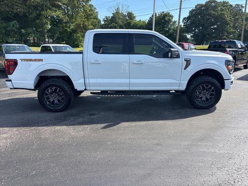 Oxford White 2024 Ford F-150 Tremor