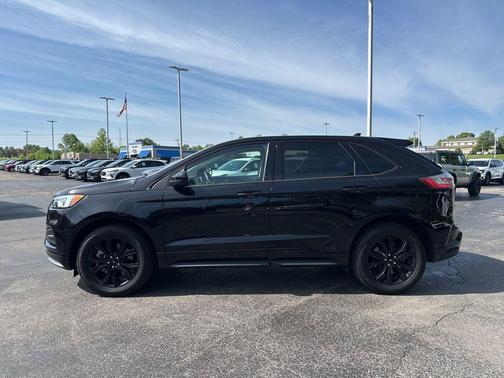 Agate Black Metallic 2024 Ford Edge SE