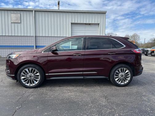 2020 Ford Edge Titanium