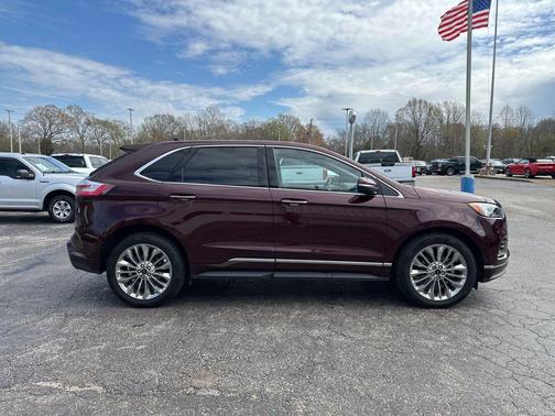 2020 Ford Edge Titanium