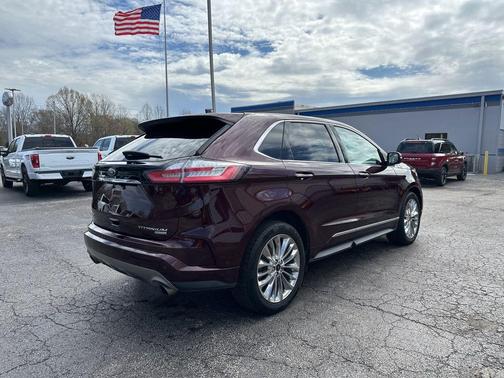 2020 Ford Edge Titanium
