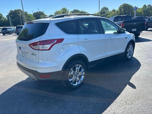 White Platinum Tricoat 2014 Ford Escape SE