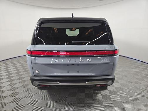 2025 Rivian R1S Adventure trim