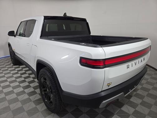 2022 Rivian R1T Adventure