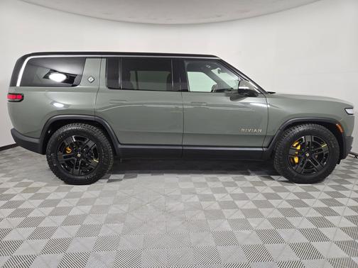 2022 Rivian R1S Launch Edition