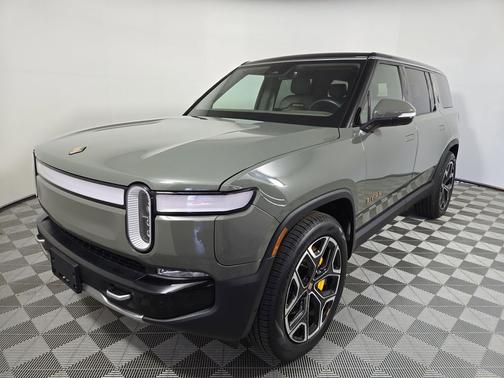 2022 Rivian R1S Launch Edition