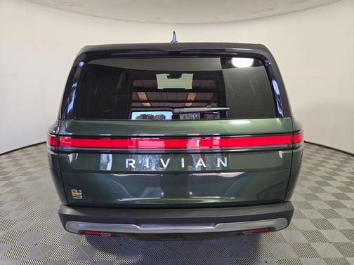 2023 Rivian R1S Adventure