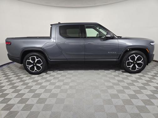 2024 Rivian R1T Adventure Package