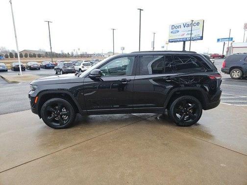 2024 Jeep Grand Cherokee Altitude