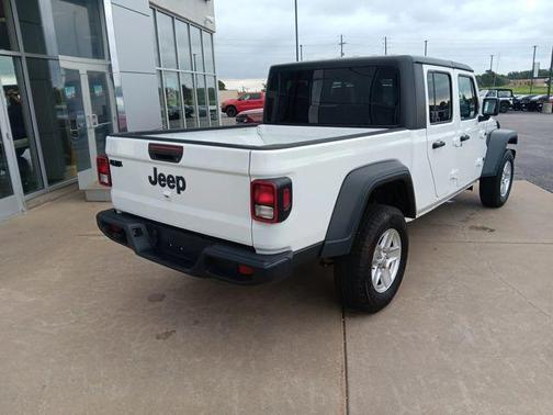2023 Jeep Gladiator Sport S