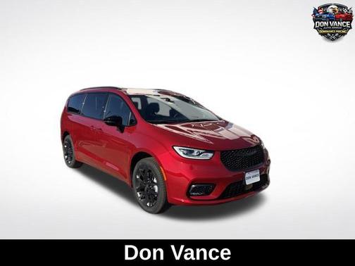 2026 Chrysler Pacifica L