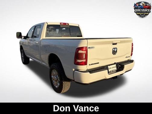 2024 RAM 2500 Laramie Crew Cab 4x4 6'4' Box