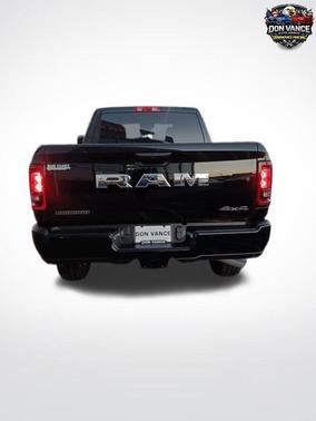 Diamond Black Crystal Pearlcoat 2026 RAM 2500 Big Horn Crew Cab 4x4 6'4' Box