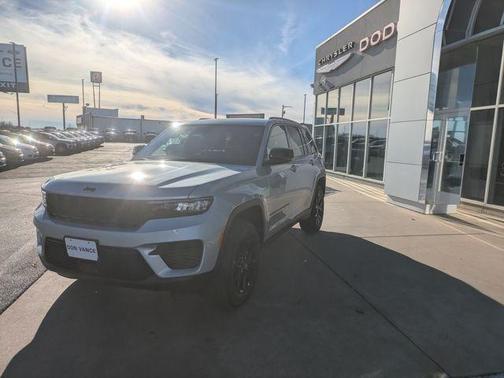 2025 Jeep Grand Cherokee Altitude