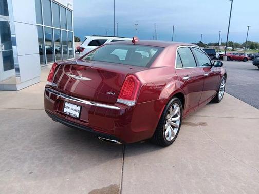 2019 Chrysler 300 Limited