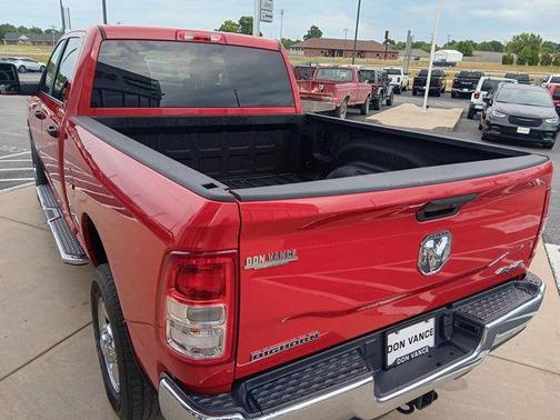 2024 RAM 2500 Big Horn Crew Cab 4x4 6'4' Box