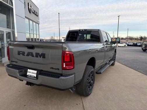 2026 RAM 3500 Big Horn Crew Cab 4x4 8' Box