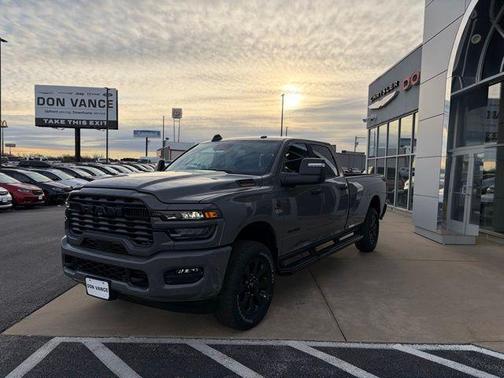 2026 RAM 3500 Big Horn Crew Cab 4x4 8' Box