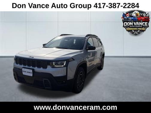 Silver Zynith Clearcoat 2026 Jeep Cherokee Limited