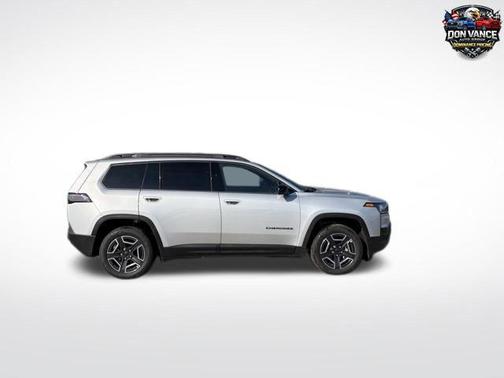 Silver Zynith Clearcoat 2026 Jeep Cherokee Limited