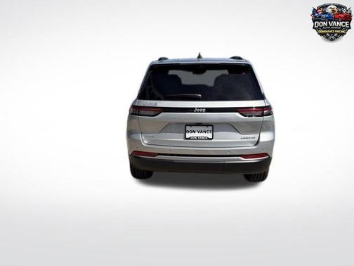 Silver Zynith 2026 Jeep Grand Cherokee Limited