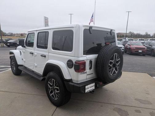 2026 Jeep Wrangler 4-Door Sahara 4x4