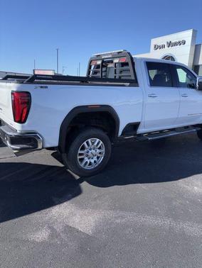 2024 GMC Sierra 2500 SLT