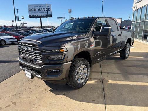 2026 RAM 2500 Big Horn Crew Cab 4x4 6'4' Box