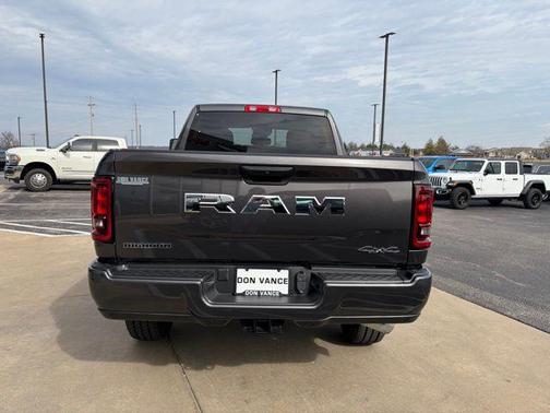 2026 RAM 2500 Big Horn Crew Cab 4x4 6'4' Box
