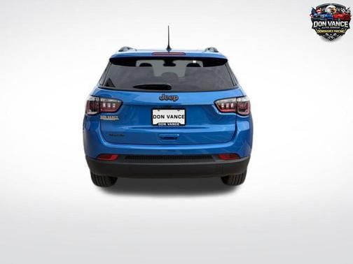 Hydro Blue Pearlcoat 2026 Jeep Compass Latitude