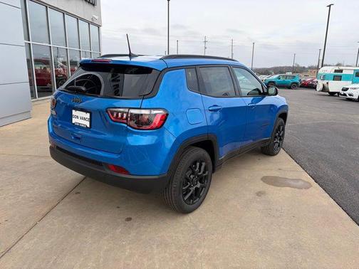 2026 Jeep Compass Latitude