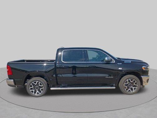 Diamond Black Crystal Pearlcoat 2027 RAM 1500 Laramie