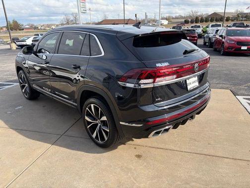 2025 Volkswagen Atlas Cross Sport 2.0T SEL Premium