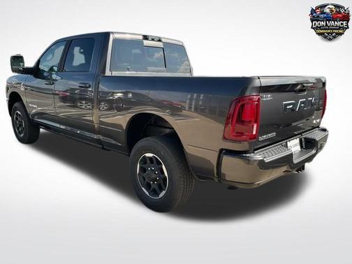 Granite Crystal Metallic Clearcoat 2026 RAM 2500 Laramie Crew Cab 4x4 6'4' Box