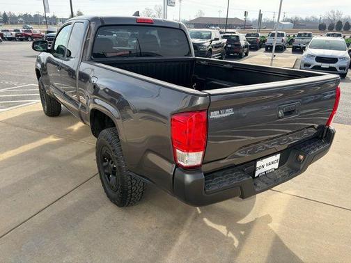 2016 Toyota Tacoma SR5