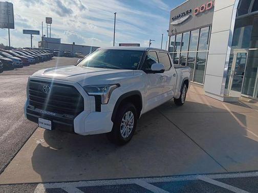 2022 Toyota Tundra SR5