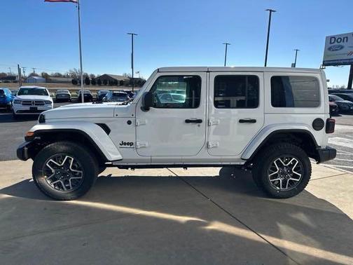 2025 Jeep Wrangler 4-Door Sahara 4x4