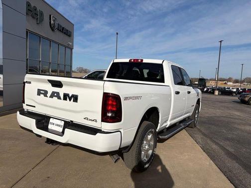 2026 RAM 2500 Big Horn Crew Cab 4x4 6'4' Box