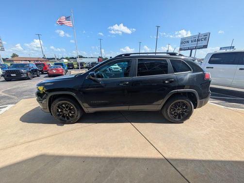2023 Jeep Cherokee Altitude