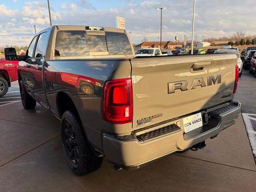 2026 RAM 3500 Laramie Crew Cab 4x4 6'4' Box