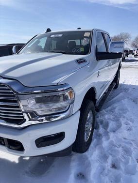 2024 RAM 2500 Laramie Crew Cab 4x4 6'4' Box
