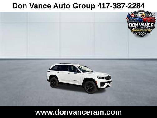 2026 Jeep Grand Cherokee Altitude