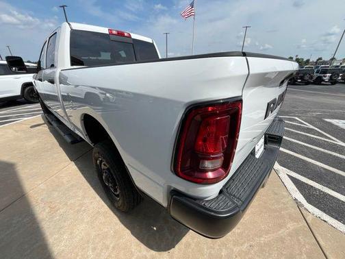 2025 RAM 2500 Tradesman Crew Cab 4x4 6'4' Box