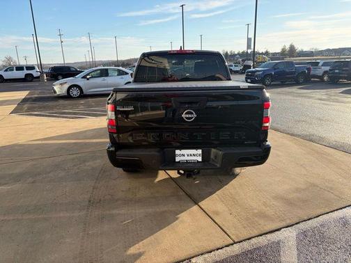 2023 Nissan Frontier SV