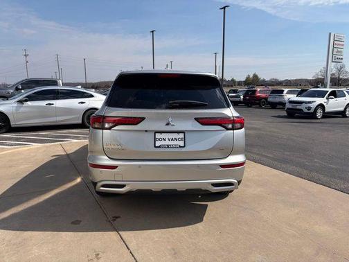 2024 Mitsubishi Outlander SE 2.5 2WD