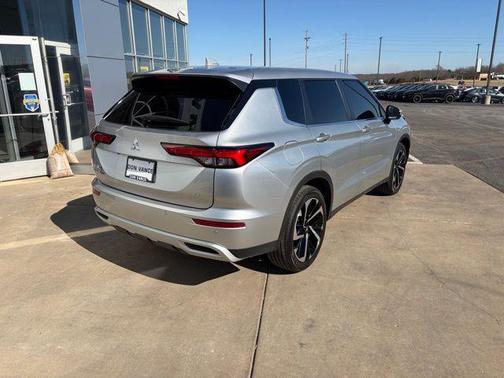 2024 Mitsubishi Outlander SE 2.5 2WD