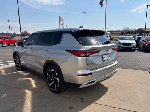 2024 Mitsubishi Outlander SE 2.5 2WD