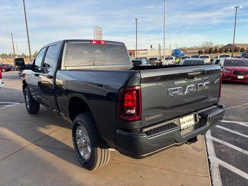 2026 RAM 2500 Big Horn Crew Cab 4x4 6'4' Box